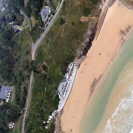 Ecrin De Tranquillite - Centre Village Гостевой дом Барнвиль-Картере