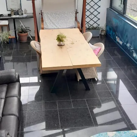 Ecrin De Tranquillite - Centre Village Guest house *